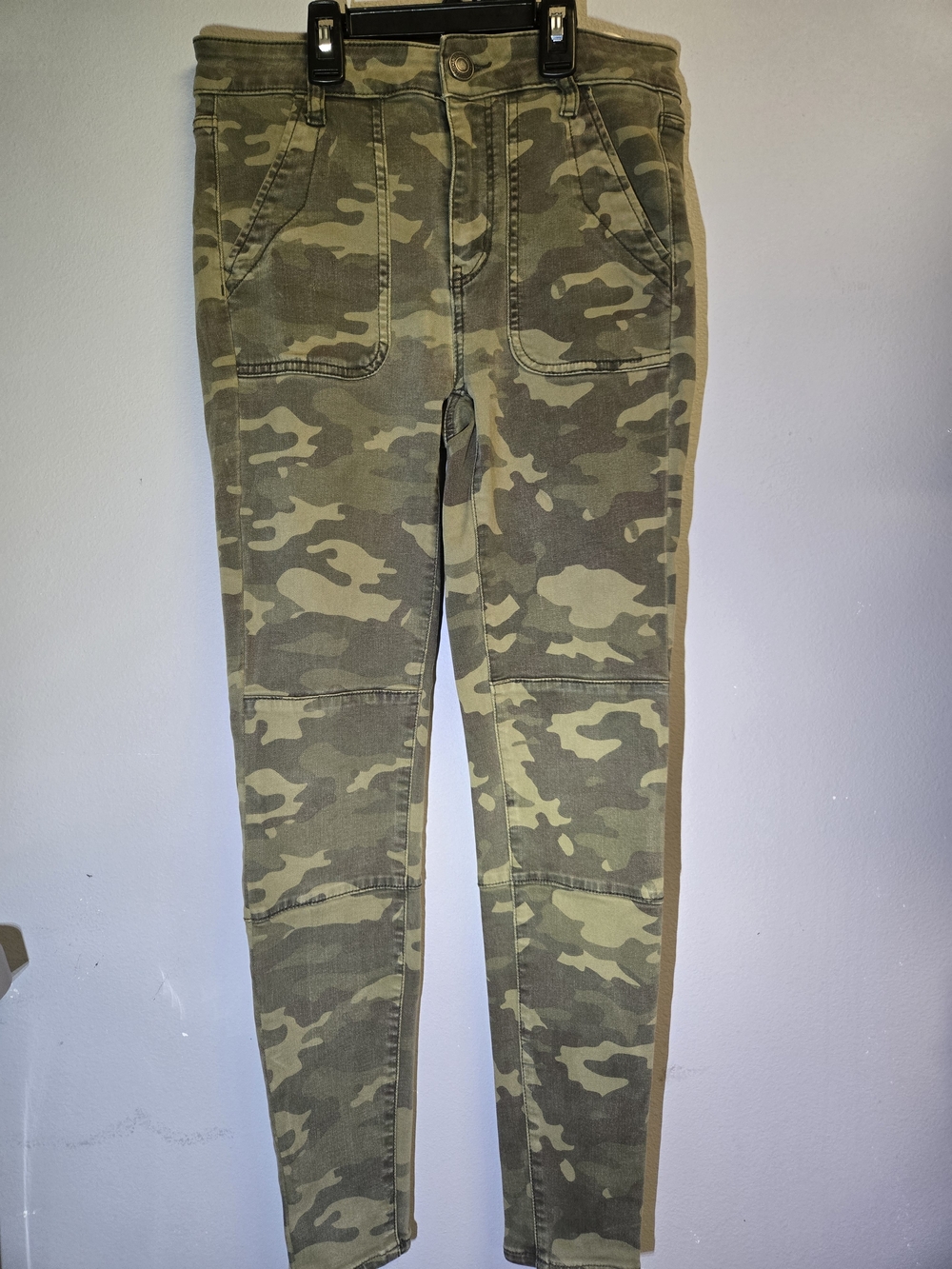 American Eagle Outfitters Skinny Camo Jeans - Olive/Khaki